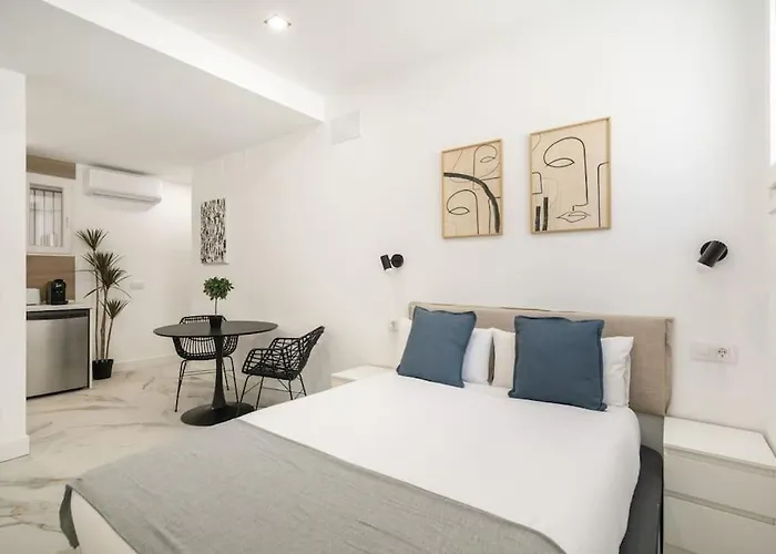 Cozy Studio In Madrid Ley4