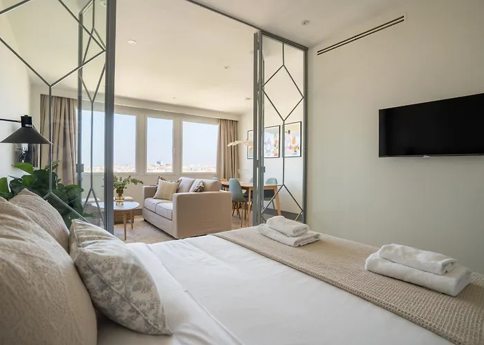 Modern And Bright-2Bedrooms 1Bathroom-Colon