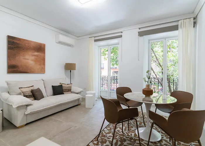 Modern And Bright-1Bedroom 2Bathrooms-La Latina