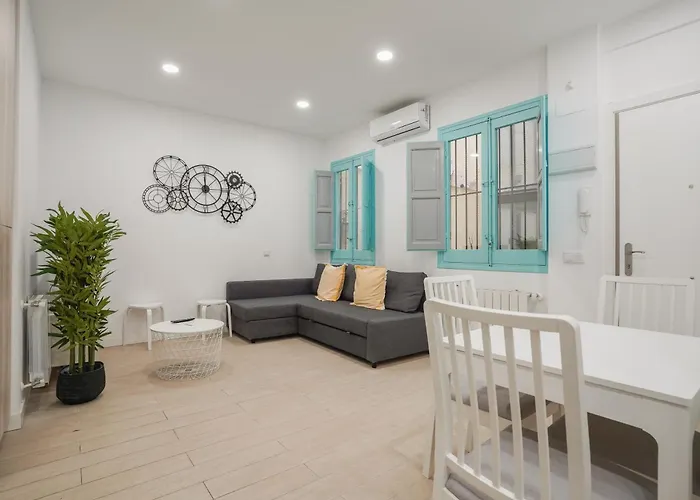 Modern Cozy -2Bedrooms 1Bathroom-Delicias