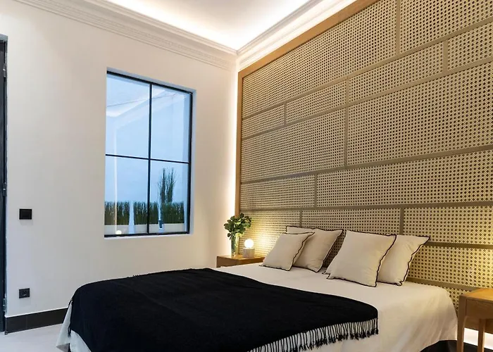 Luxury Almagro 2Bd-3Bth By Madrid4You