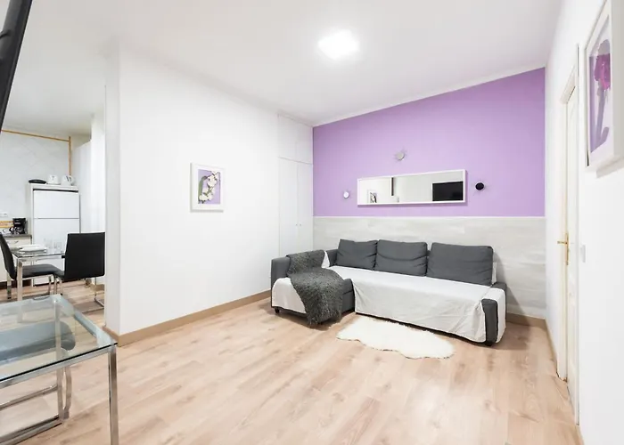 Apartamentos Day Madrid MADERA Centro Gran Via Sol Malasaña