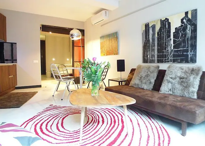 Chic Rentals Chueca- Calle Farmacia
