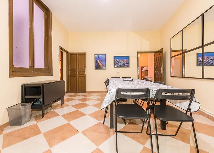 Grand Latina Apartment
