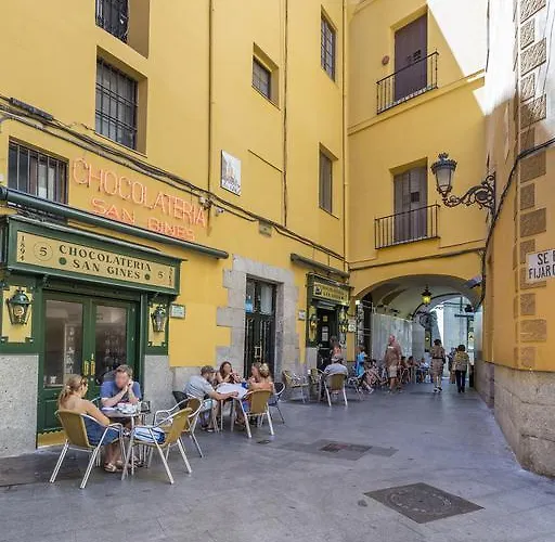 Puerta del Sol Center