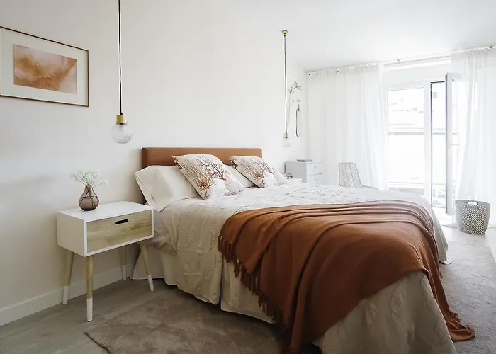 Opera Luxury Penthouse - 4Br 3Bt