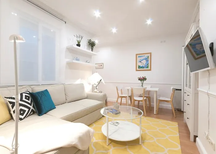 Friendly Rentals Chamberi