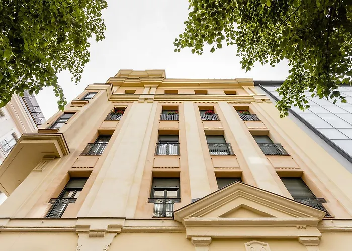 Serrano apartment