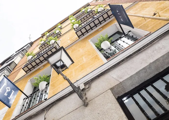 Oriente Suites