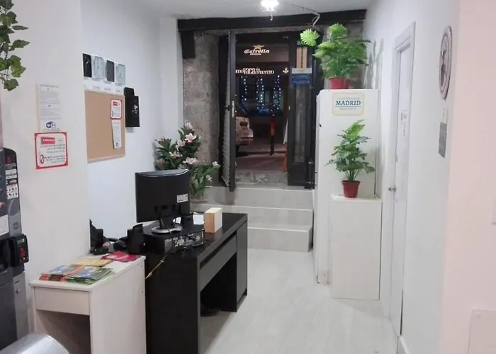 Grupo Rh - Hostel