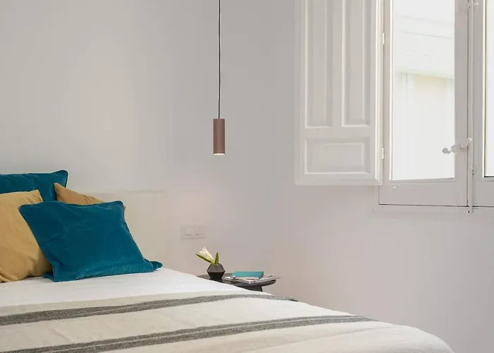 Luxury Golden Apartment Next To Gran Via!