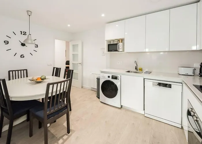 Modern With Ideal Location Next To Atocha Station