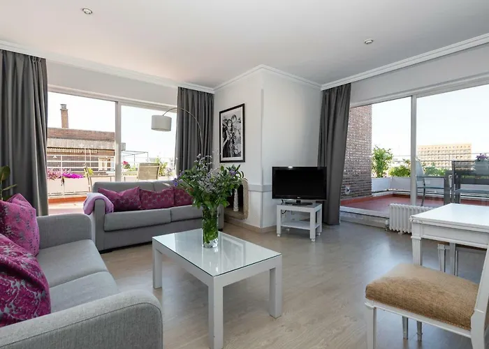 Apartamentos Los Jerónimos
