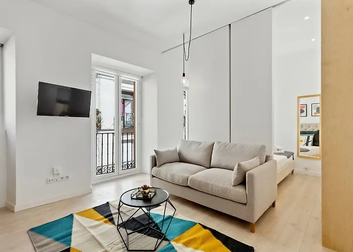 Modern 1 Bedroom Apartment Near Lavapies