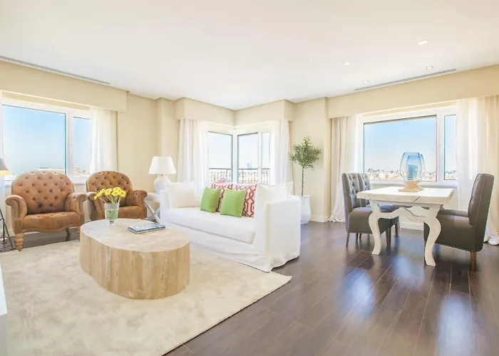 Home Club Torre De Madrid Apartments
