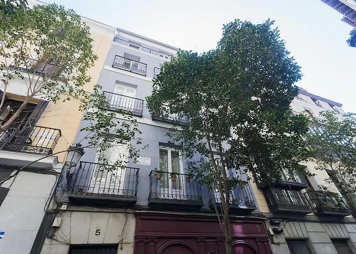 Dobo Homes Relatores II Apartment