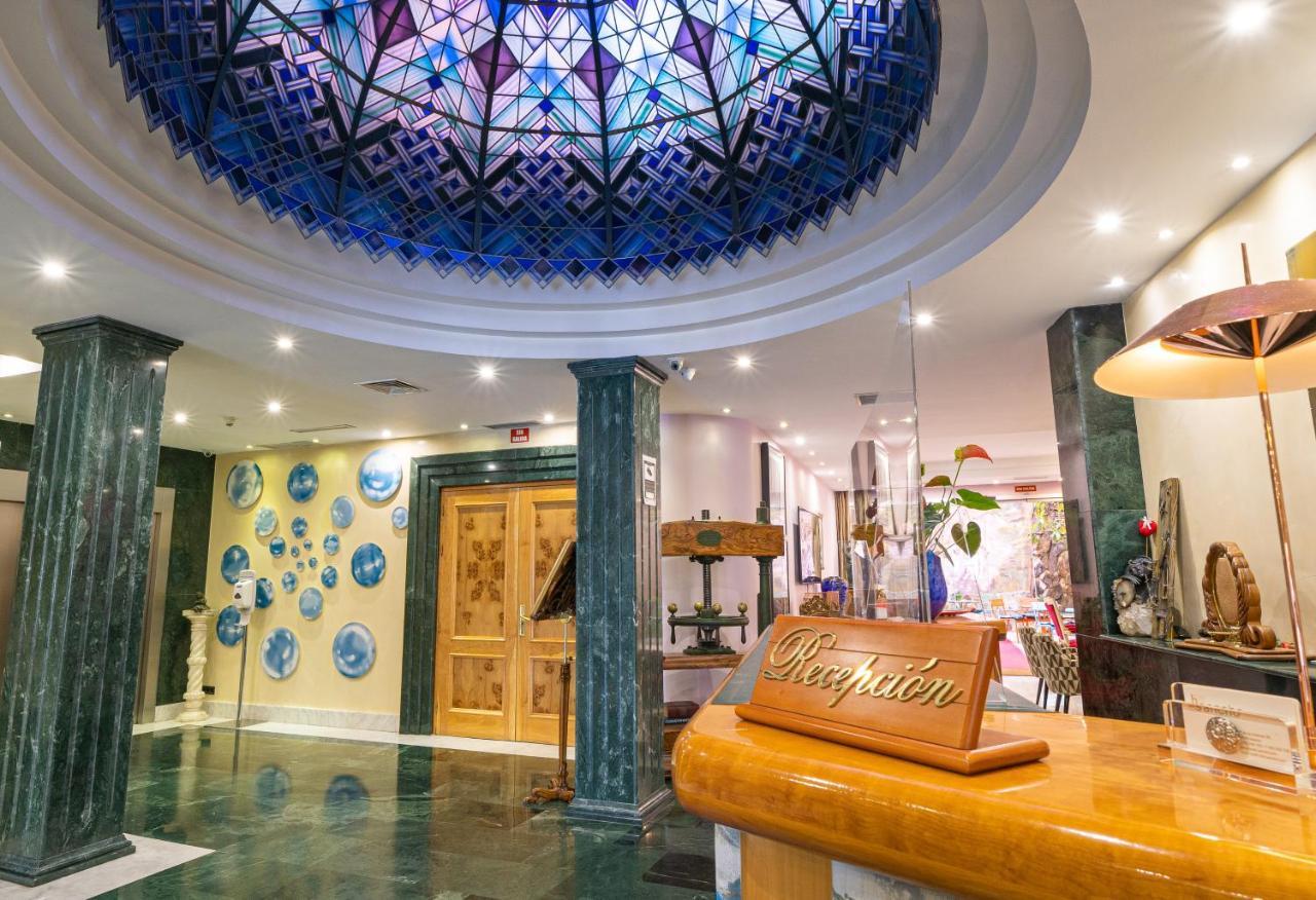 Sancho Hotel
