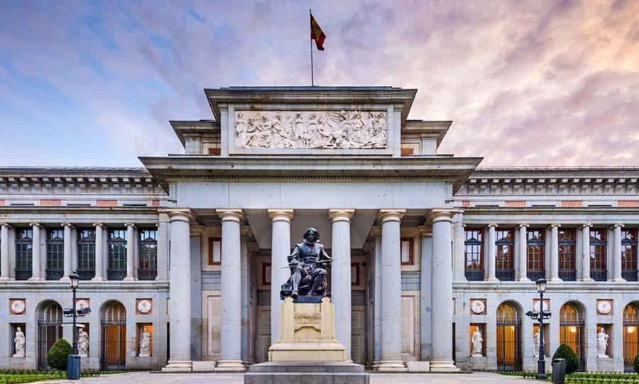 Atocha Madrid, Tapestry Collection By Hilton Madrid