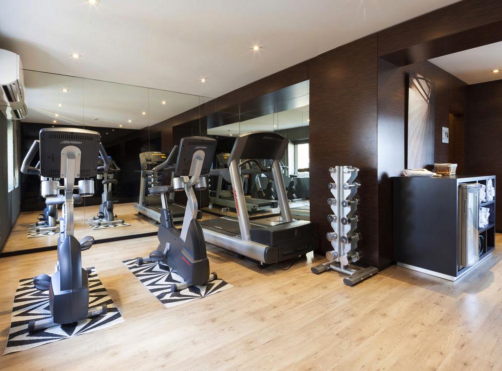 Hotel Ac Carlton 4*