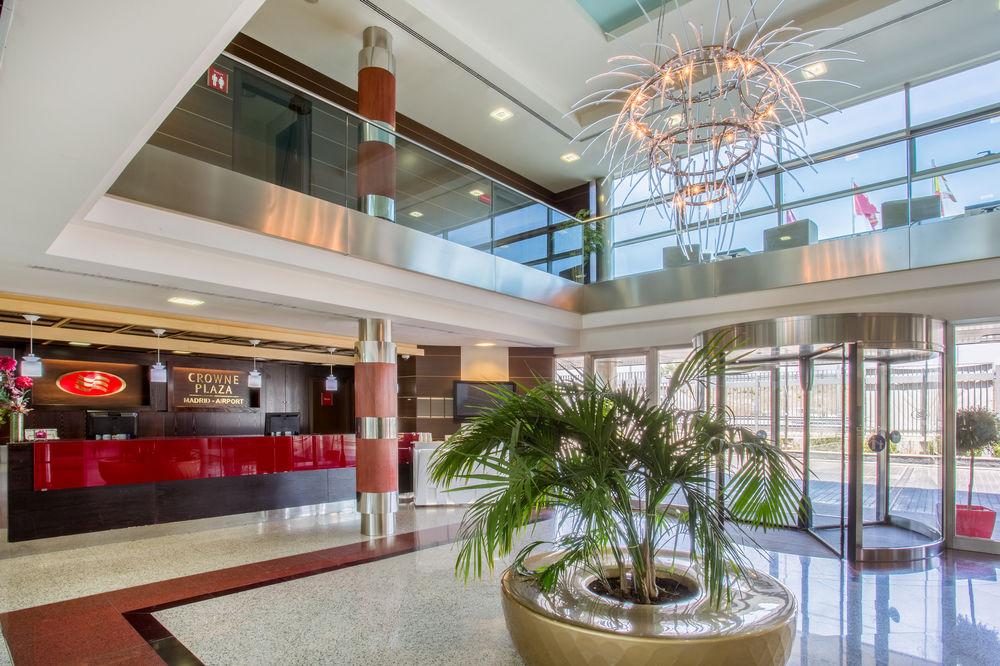 Crowne Plaza Airport Hotel