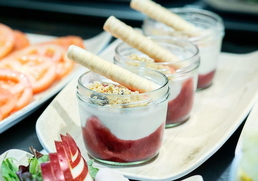 Crowne Plaza Airport 4* Madrid