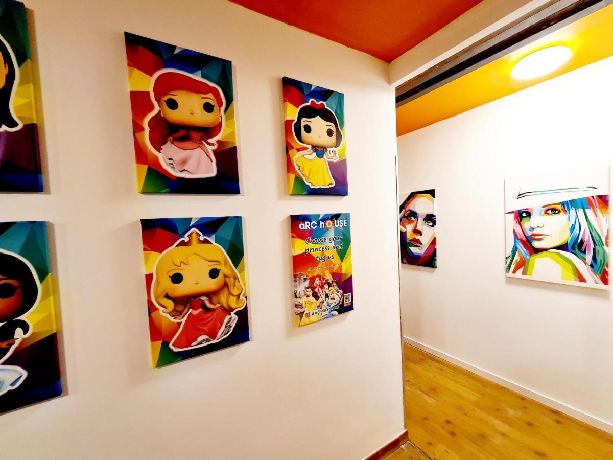Arc House - Puerta Del Sol Only Adults Hostal *