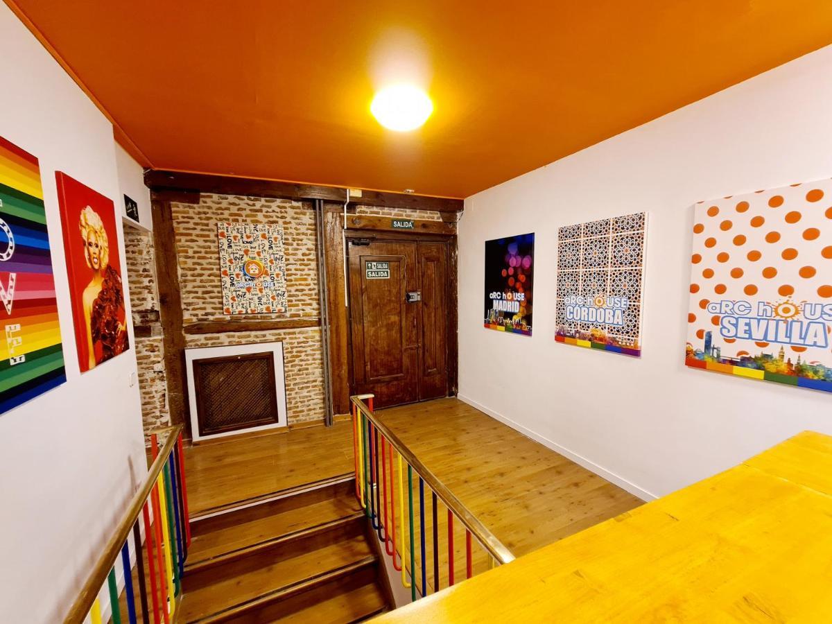 Arc House - Puerta Del Sol Only Adults Hostal Madrid