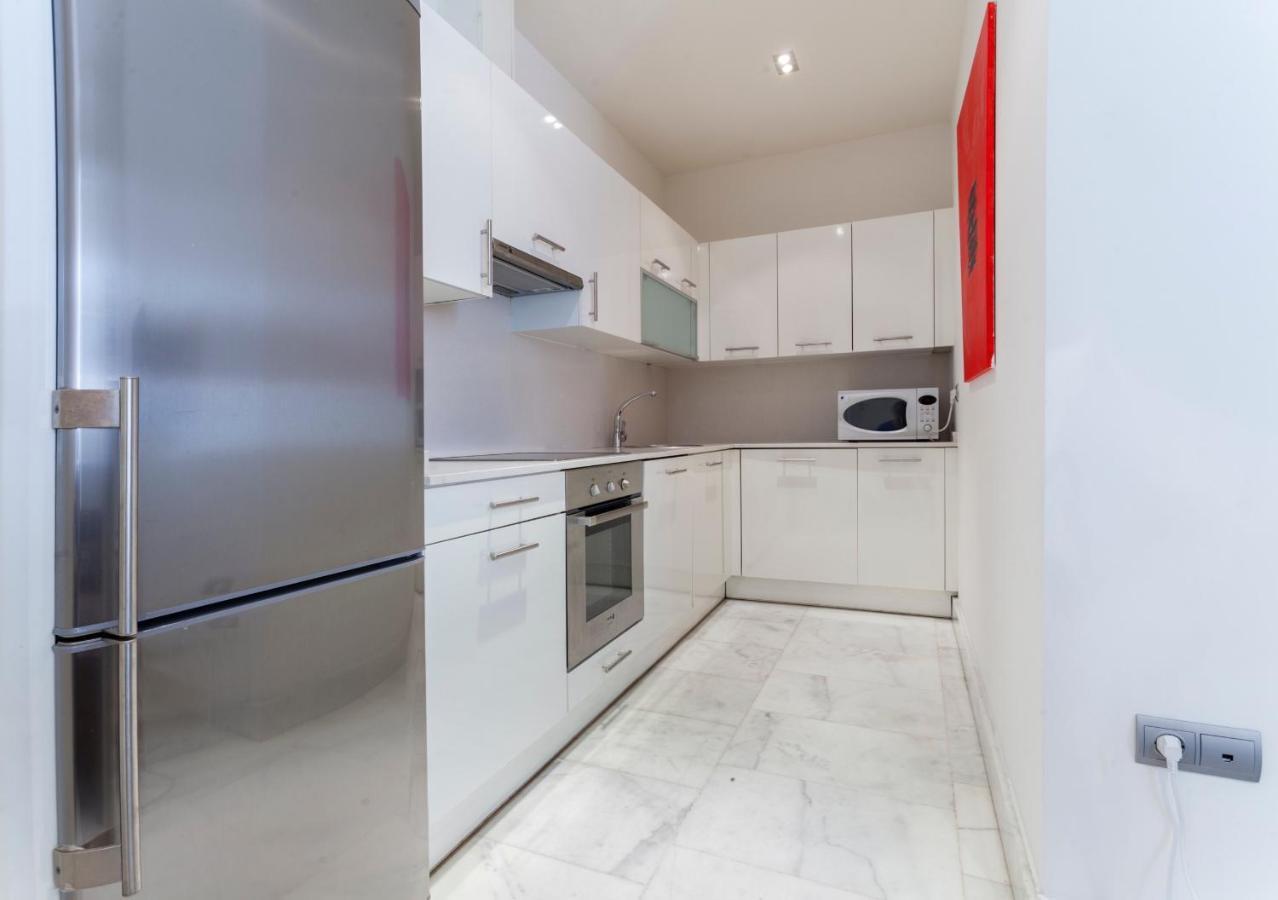 Mit House Echegaray En *