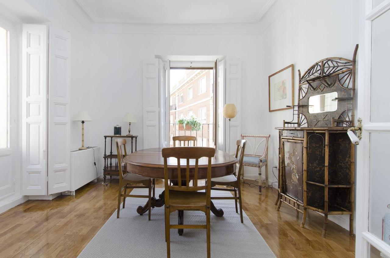 Mit House Paseo Del Prado Ii En * Madrid