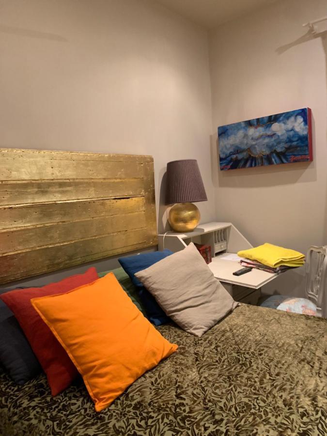 Alojamiento Silvie La Puce Habitación en casa particular *