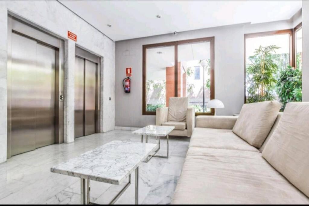Cerca Airport, Riyadh Air, Ifema, Eisenhower, Wifi, 4 Personas Madrid