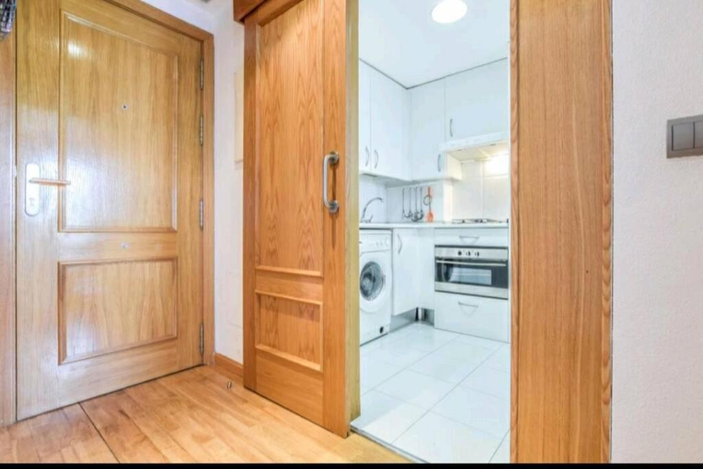 Cerca Airport, Riyadh Air, Ifema, Eisenhower, Wifi, 4 Personas * Madrid