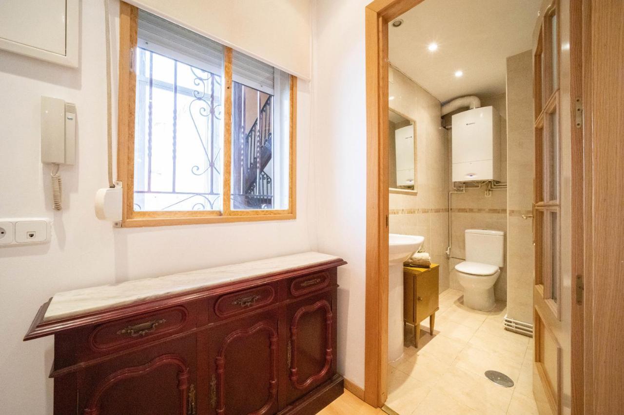 Apartamento Moderno En Edificio Clásico Del Centro Madrid