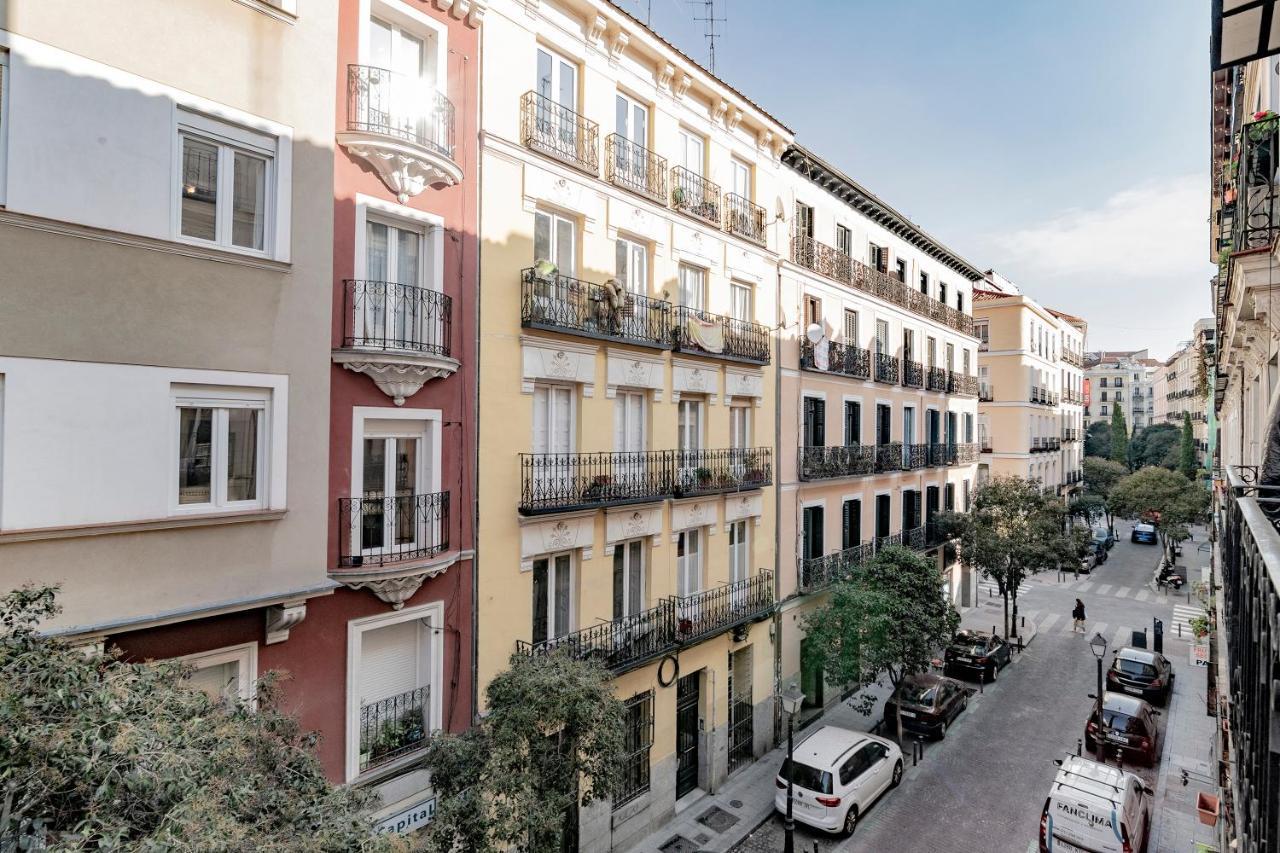 Espléndido Y Radiante Apto En Malasaña By Batuecas