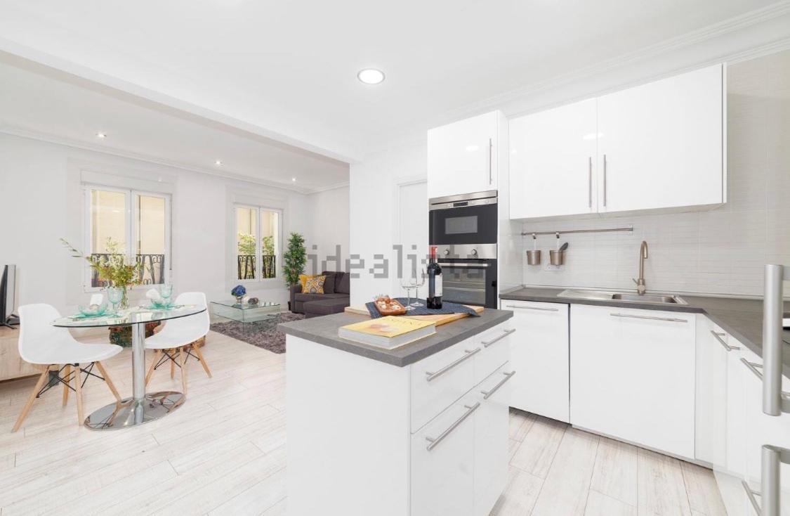 Beautiful And Comfortable Flat In Center Of Apartamento Madrid