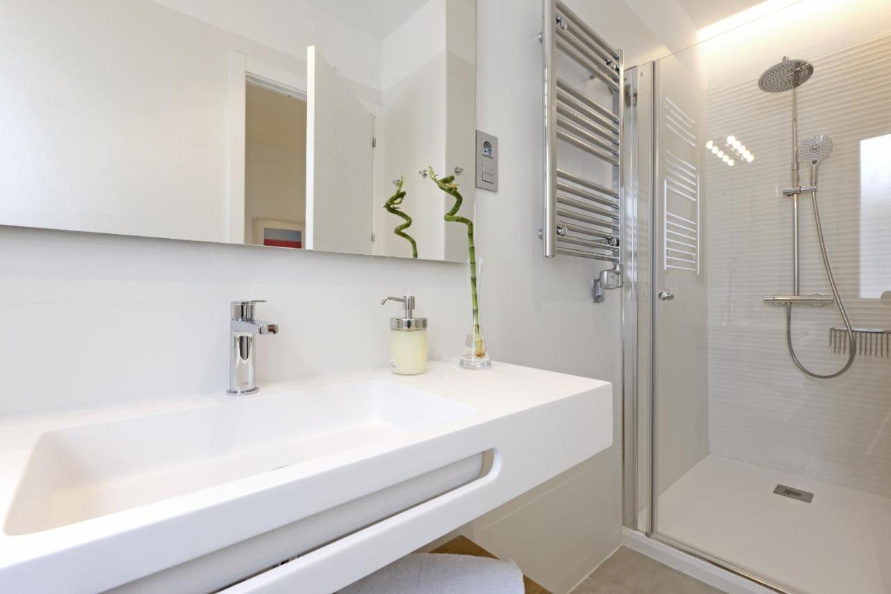 Plaza Del ángel By Madflats Collection