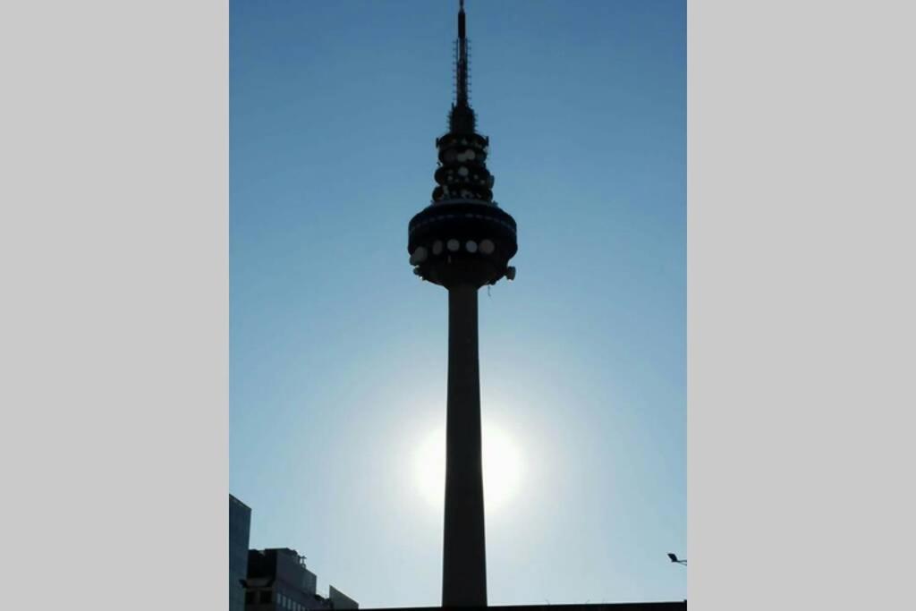 Loft Lα αղեíցմα Cαɾթíղեҽɾí́α ժҽ ѵҽղեαs Wifi&free Parking Zone Apartamento Madrid