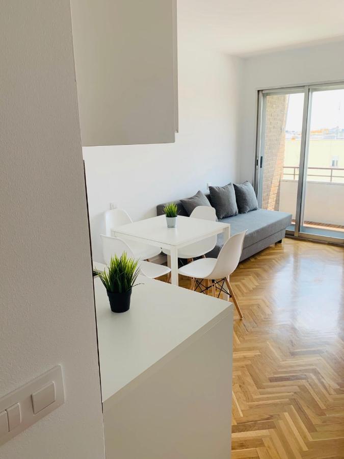 Pisos Con Piscina Barrio Exclusivo-wizinkcenter Apartamento Madrid