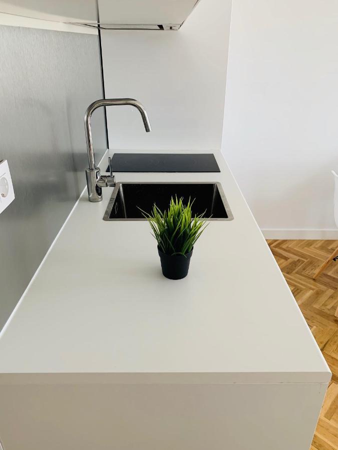 Pisos Con Piscina Barrio Exclusivo-wizinkcenter Apartamento Madrid