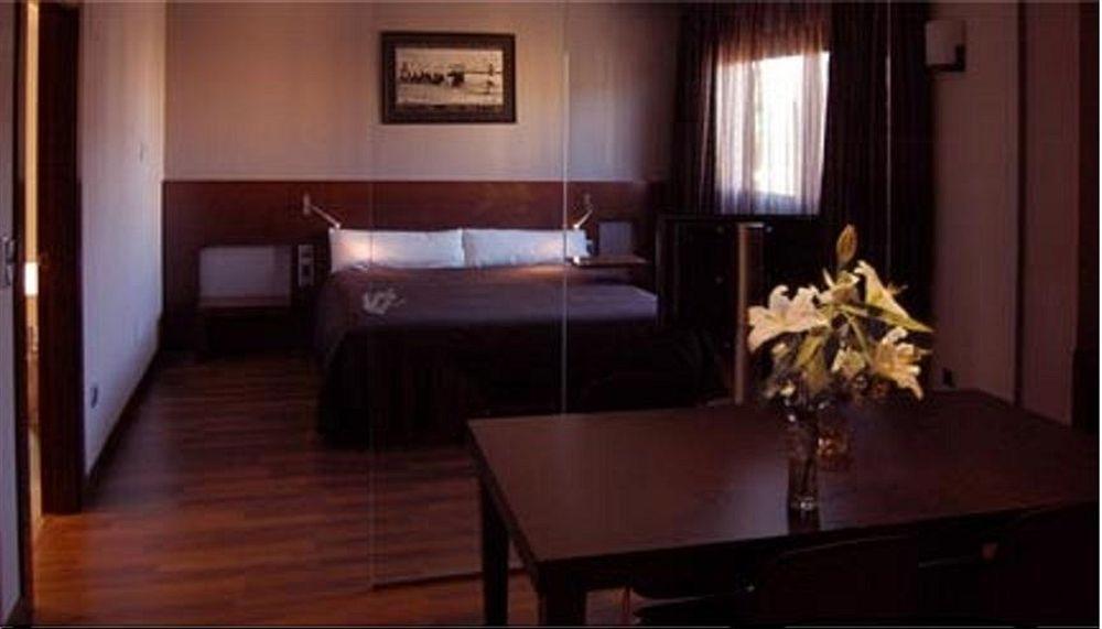 Tach Airport Hotel