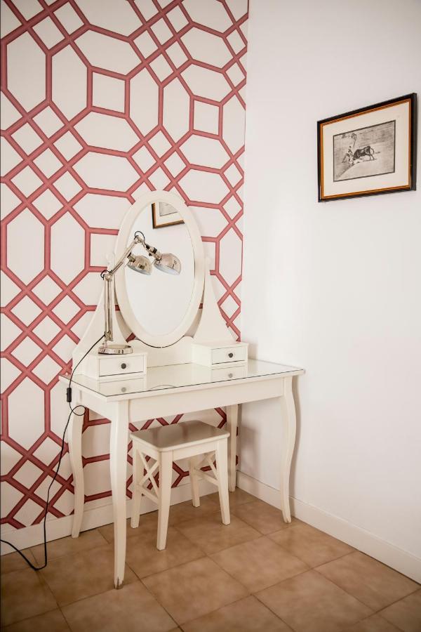 Apartamento Urban Vida Carretas Madrid