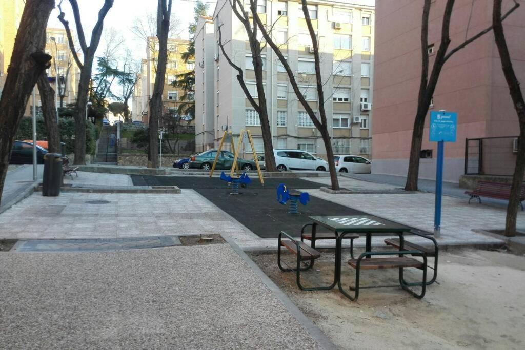 Loft Lα αղեíցմα Cαɾթíղեҽɾí́α ժҽ ѵҽղեαs Wifi&free Parking Zone Apartamento Madrid