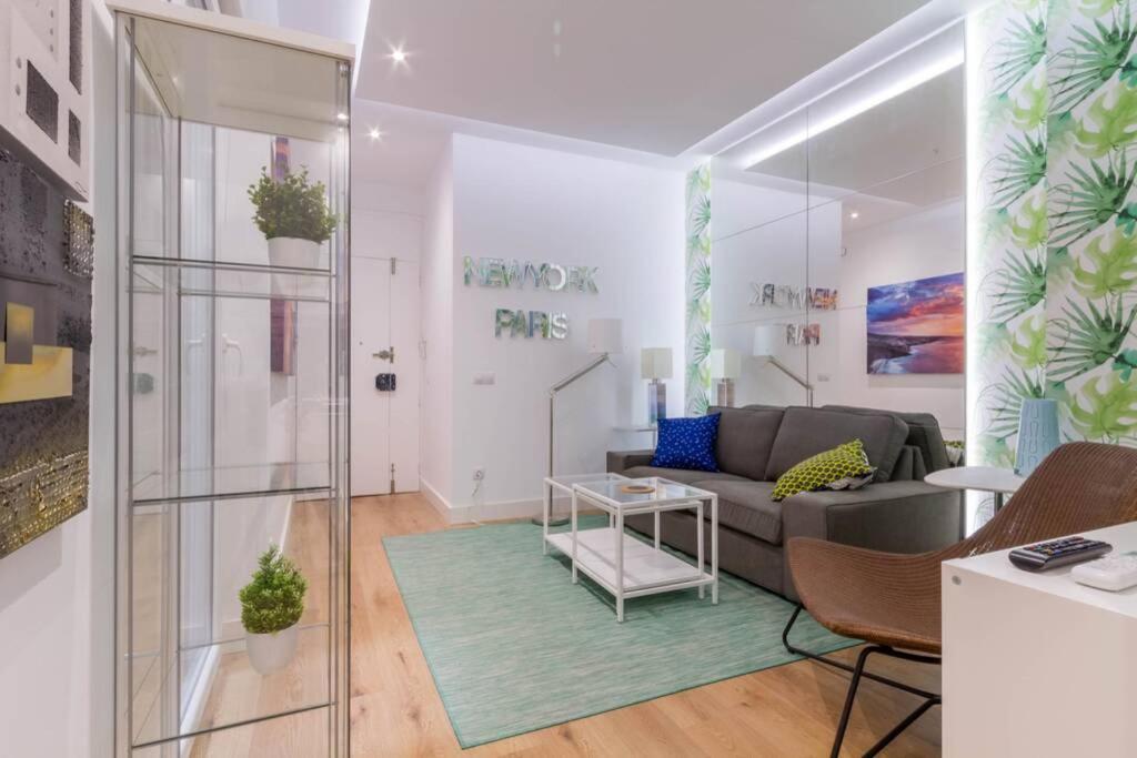 Encantador Apartamento Con Patio En La Latina By Batuecas *