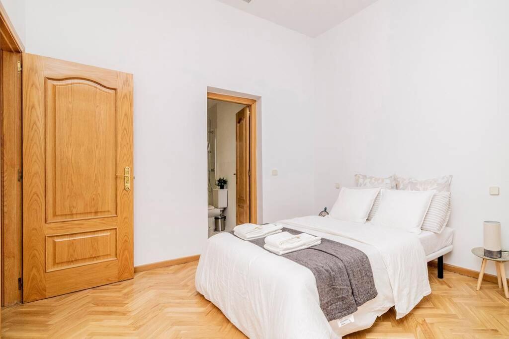 En Centro De Madrid, C/infantas 1-3 By Batuecas Apartment *