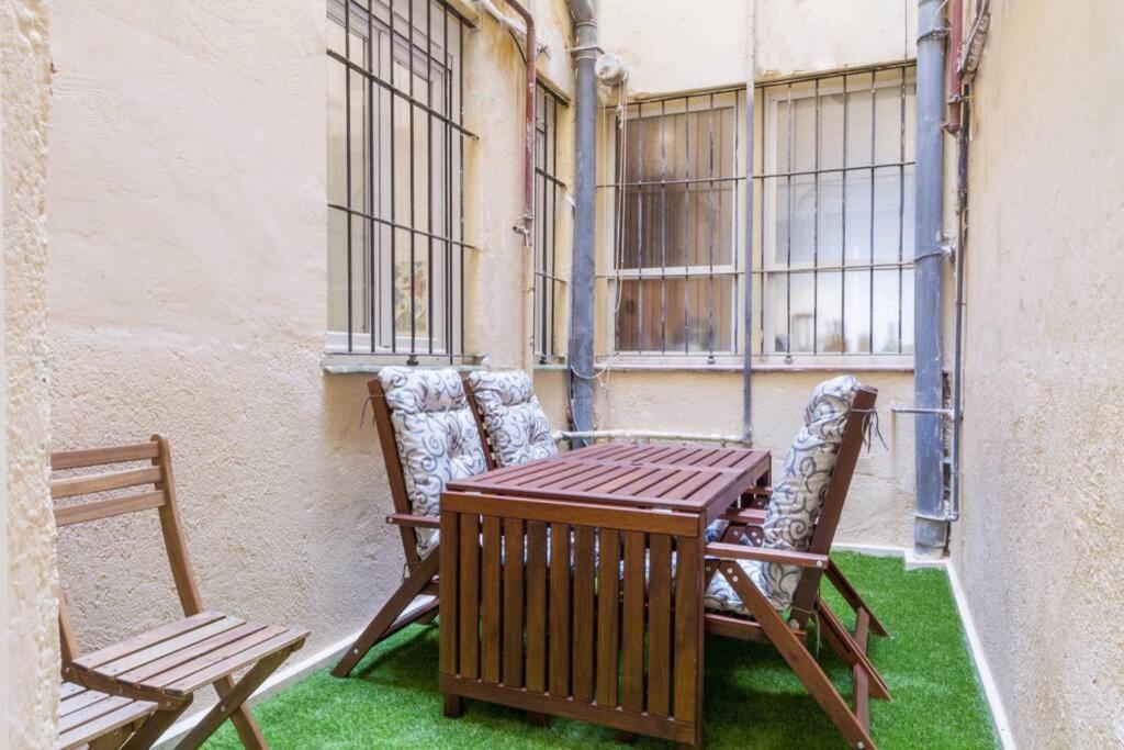 Encantador Apartamento Con Patio En La Latina By Batuecas *