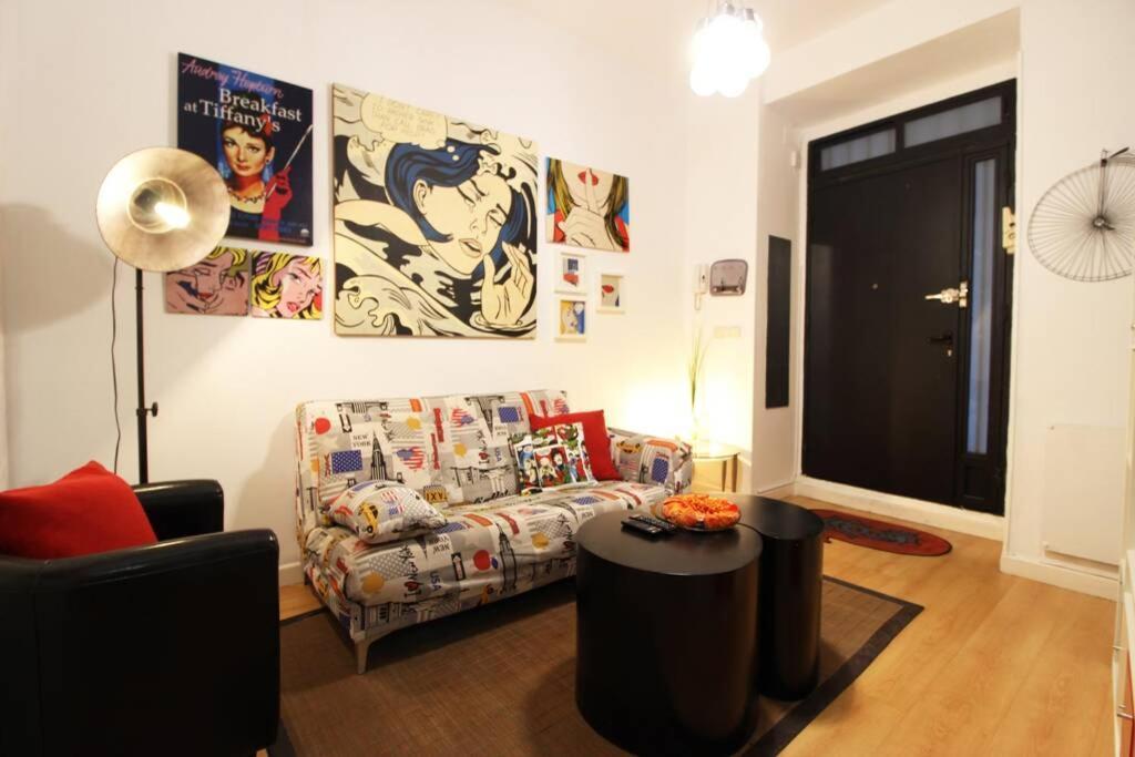 Céntrico Estilo Pop-art By Batuecas Apartamento