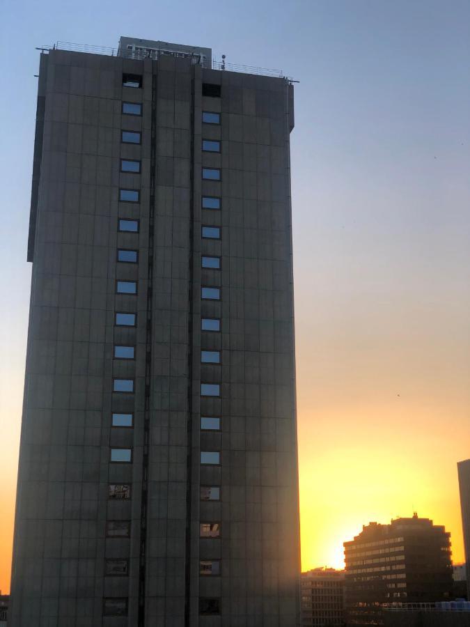Apartamento Bernabeu, Precioso Y Alegre Entero *