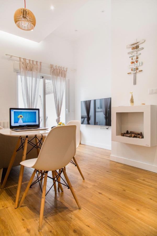 Modern Apartment, Self Check-in, Wi-fi, Smart Tv 55