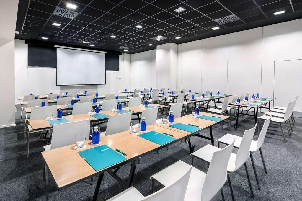 Occidental Castellana Norte Hotel 4*