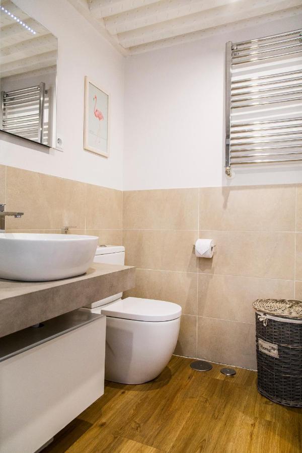 Modern Apartment, Self Check-in, Wi-fi, Smart Tv 55
